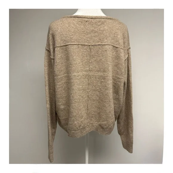 ✨ American Eagle Outfitters Tan V-Neck Sweater with White Bow || Size Medium - Picture 3 of 6